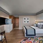 Acanthus Cennet Barut Collection