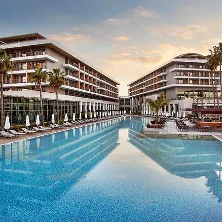 Rezort Acanthus Cennet Barut Collection