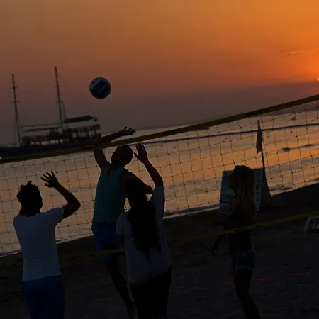 Resort Acanthus Cennet Barut Collection