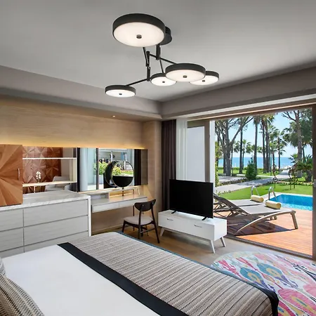 Resort Acanthus Cennet Barut Collection Side