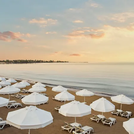 Resort Acanthus Cennet Barut Collection