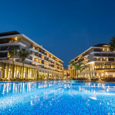 Resort Acanthus Cennet Barut Collection Side