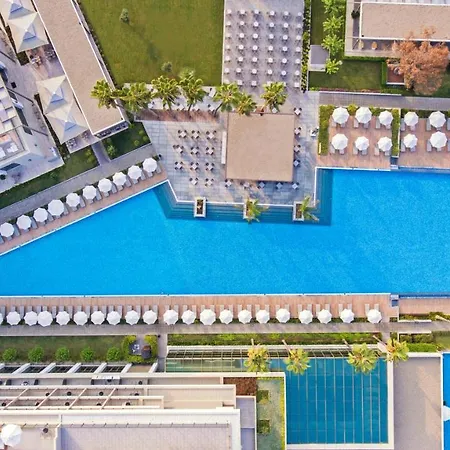 Resort Acanthus Cennet Barut Collection Side