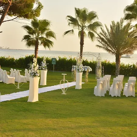 Resort Acanthus Cennet Barut Collection Side