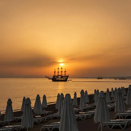 Acanthus Cennet Barut Collection Resort