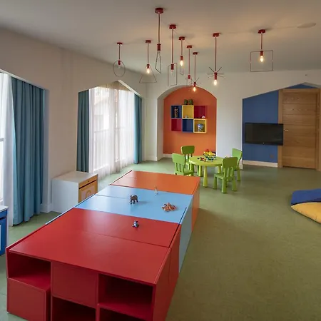 Resort Acanthus Cennet Barut Collection