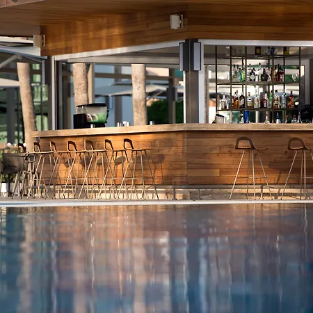 Resort Acanthus Cennet Barut Collection