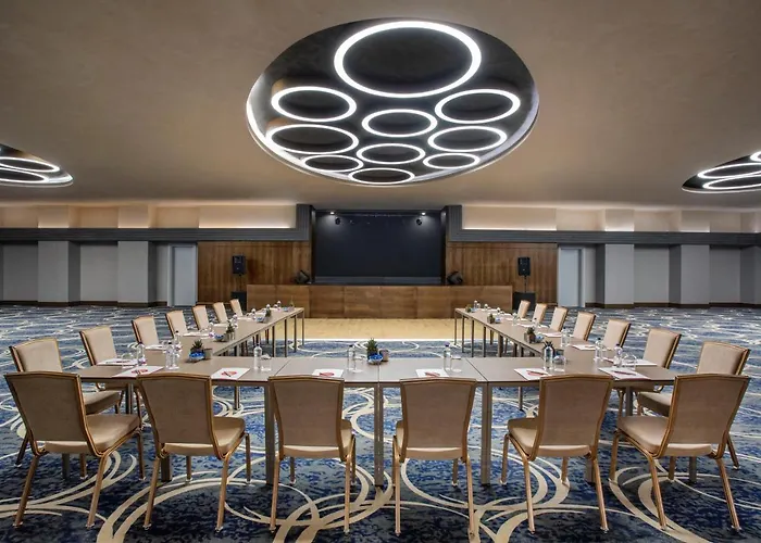 Resort Acanthus Cennet Barut Collection Side